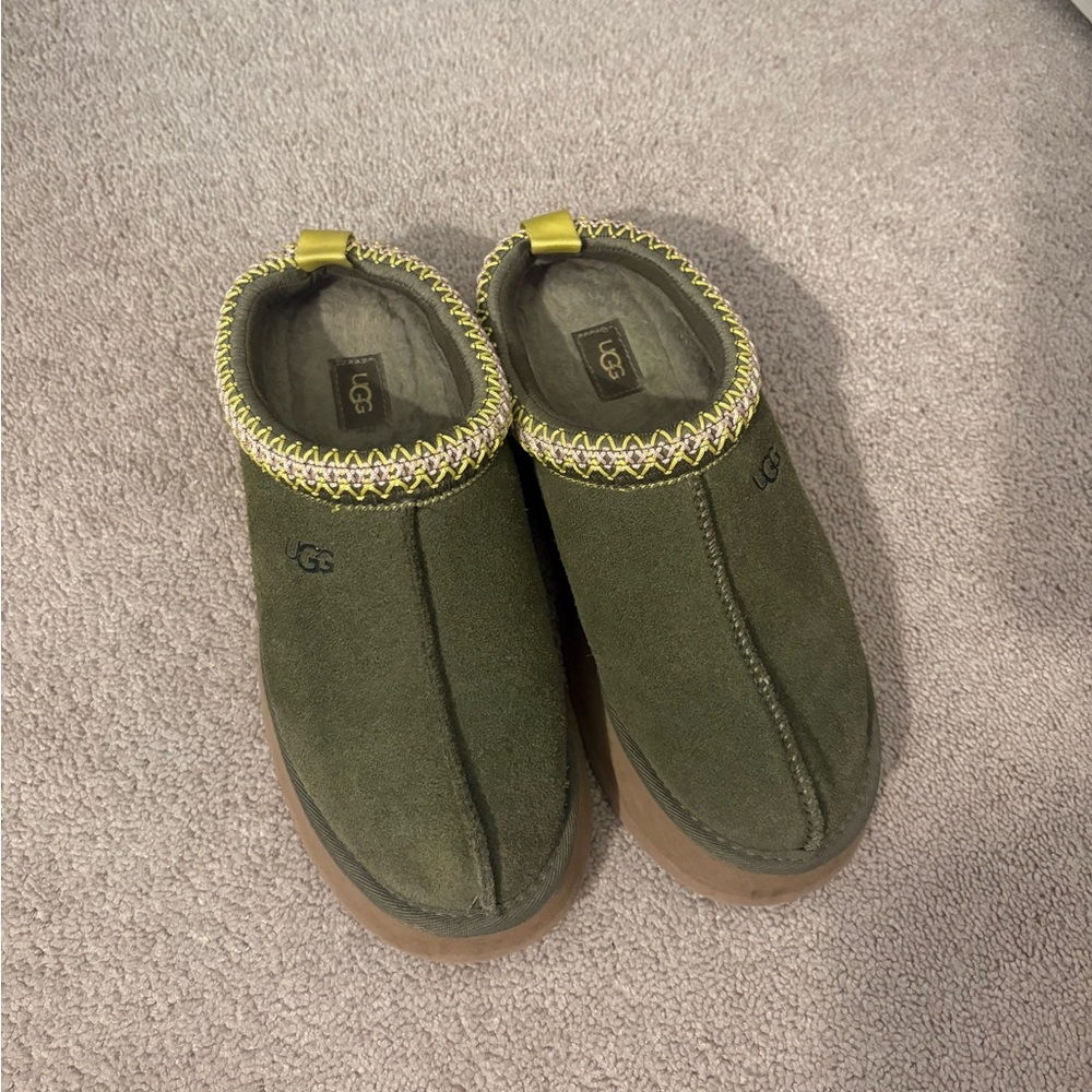 Ugg Slipper